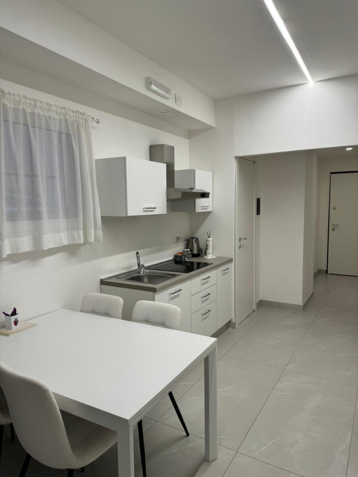 Re House Suite & Deluxe Apartament Ascoli Piceno Exterior photo